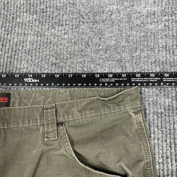 Wrangler Riggs Workwear Pant Mens Size 42x32 Green Ripstop Carpenter Relaxed Fit - Picture 15 of 16